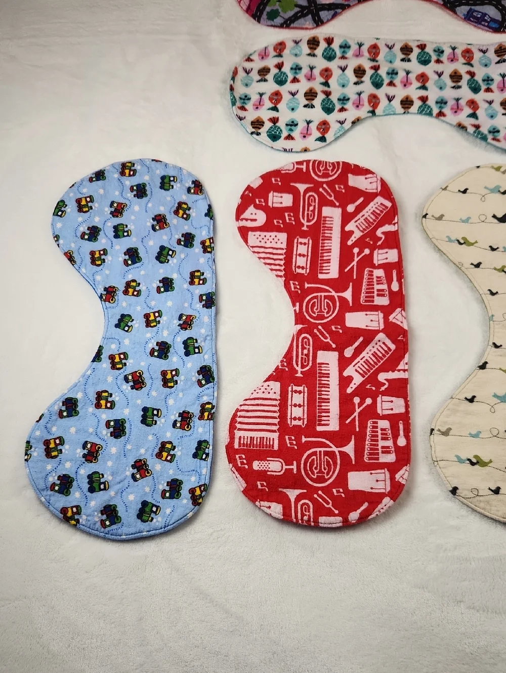 Set of 6 Baby Burp Cloths / Bibs - Soft Flannel Reversable.